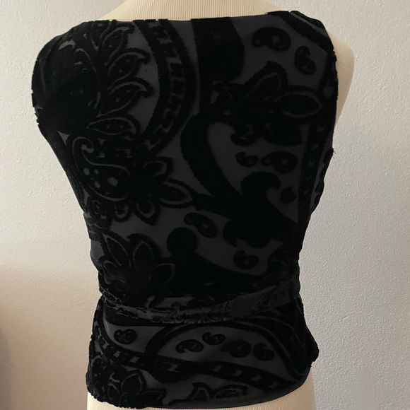 Women’s crushed velvet top with belt by Lafayette 148 New York size petite 4 - Picture 3 of 4